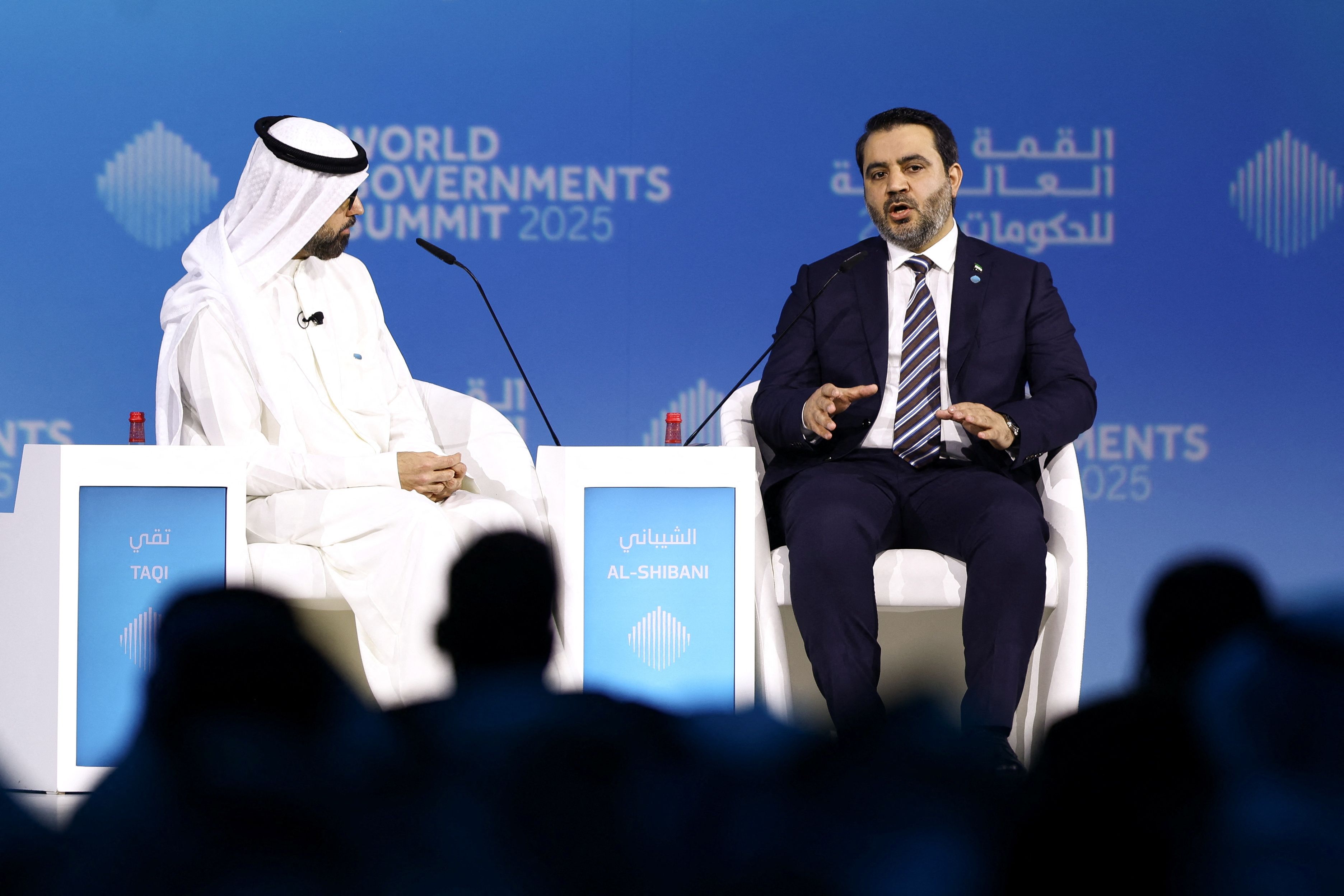 اسعد حسن الشیبانی، وزیر امور خارجه سوریه (سمت راست)، اجلاس جهانی دولت‌ها، دوبی، ۲۴ بهمن