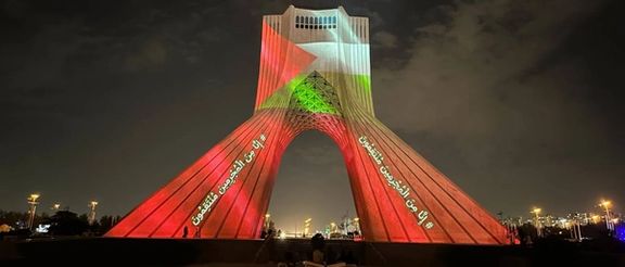 نورپردازی حکومت ایران روی میدان آزادی همزمان با برگزاری جشن برای حمله حماس به اسرائیل