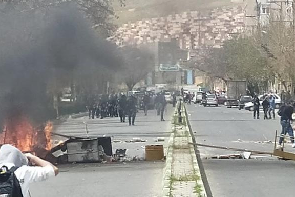 Protests in the Kurdish city of Saqqez on April 9, 2023