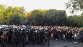 Iran Arrests 20 Journalists, Blocks Internet Amid Protests