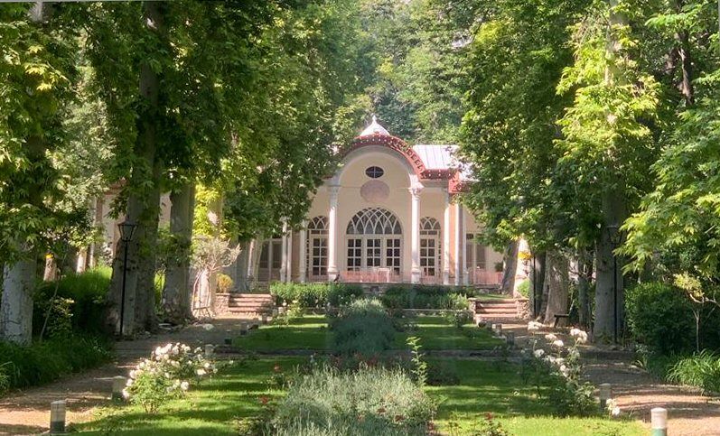 Italy tests Starlink in Iran embassy in bid to override internet restrictions