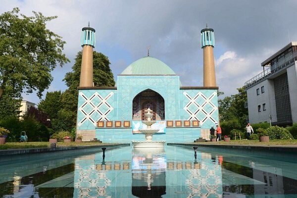 مرکز اسلامی هامبورگ تعطیل و اموالش مصادره شد؛ تهران واکنش نشان داد