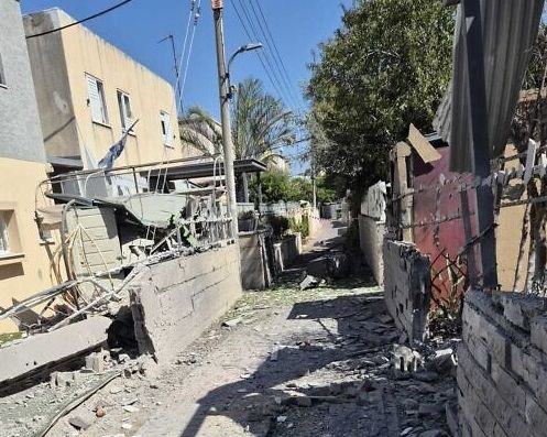 حمله موشکی گسترده حزبالله به حیفا، ۱۷ مهر