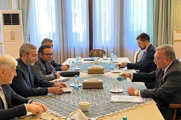 Ali Bagheri-Kani (L) meeting with Russia's Mikhail Ulyanov in Vienna on August 4, 2022