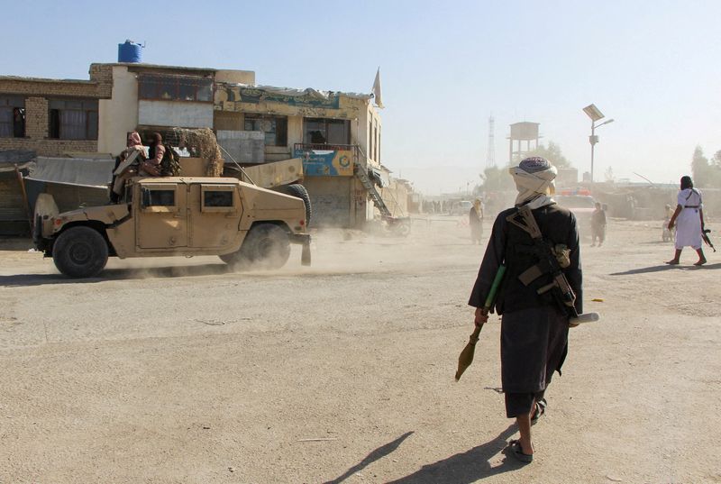طالبان: حملات هوایی پاکستان به افغانستان ۹ کشته بر جا گذاشت