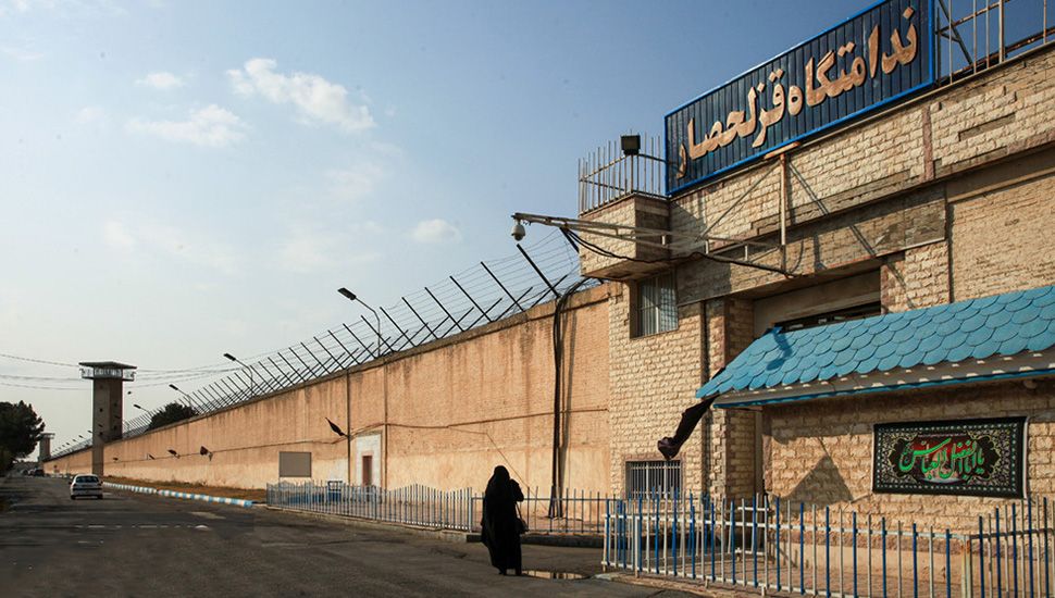 زندانی اهل افغانستان پس از اعتصاب غذا در اعتراض به رفتار مسئولان زندان قزلحصار جان باخت