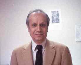 جلال متینی، مورخ و محقق تاریخ و فرهنگ ایران، درگذشت