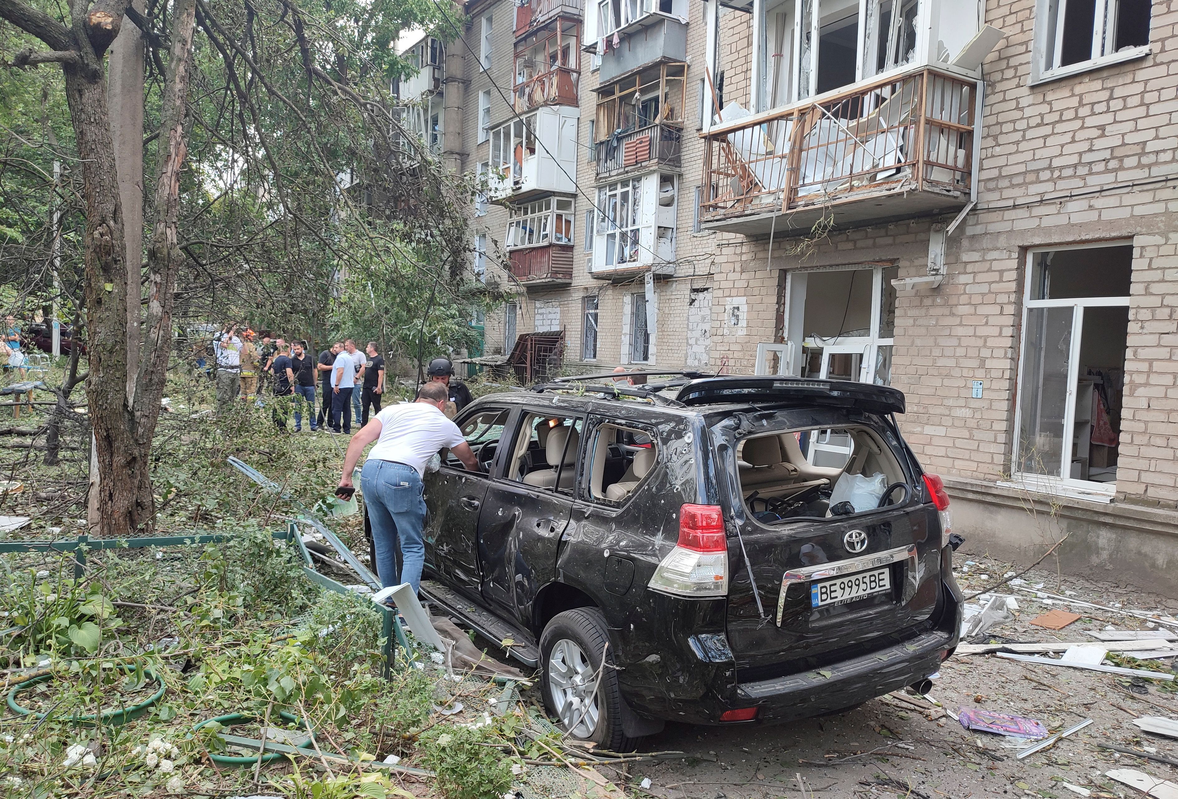 خرابی‌های به جا مانده از حمله موشکی روسیه به شهر میکولاییف در جنوب اوکراین، ۲۹ تیر