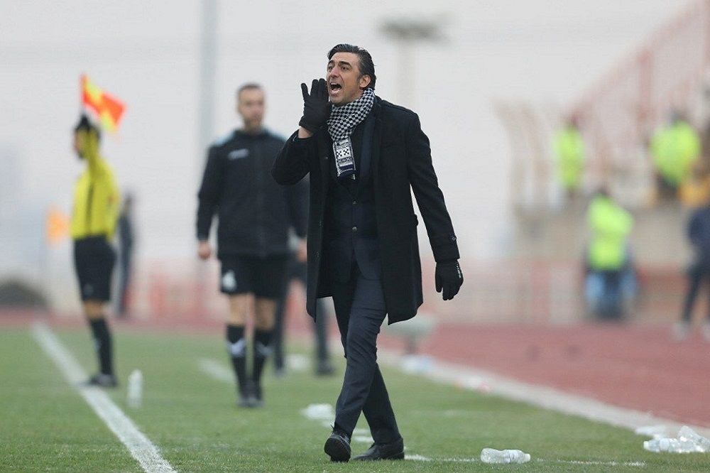 مهدی رحمتی، سرمربی شمس آذر: دلال دلار دوست دارد، پول بازیکن خارجی را به جوان‌ها بدهیم