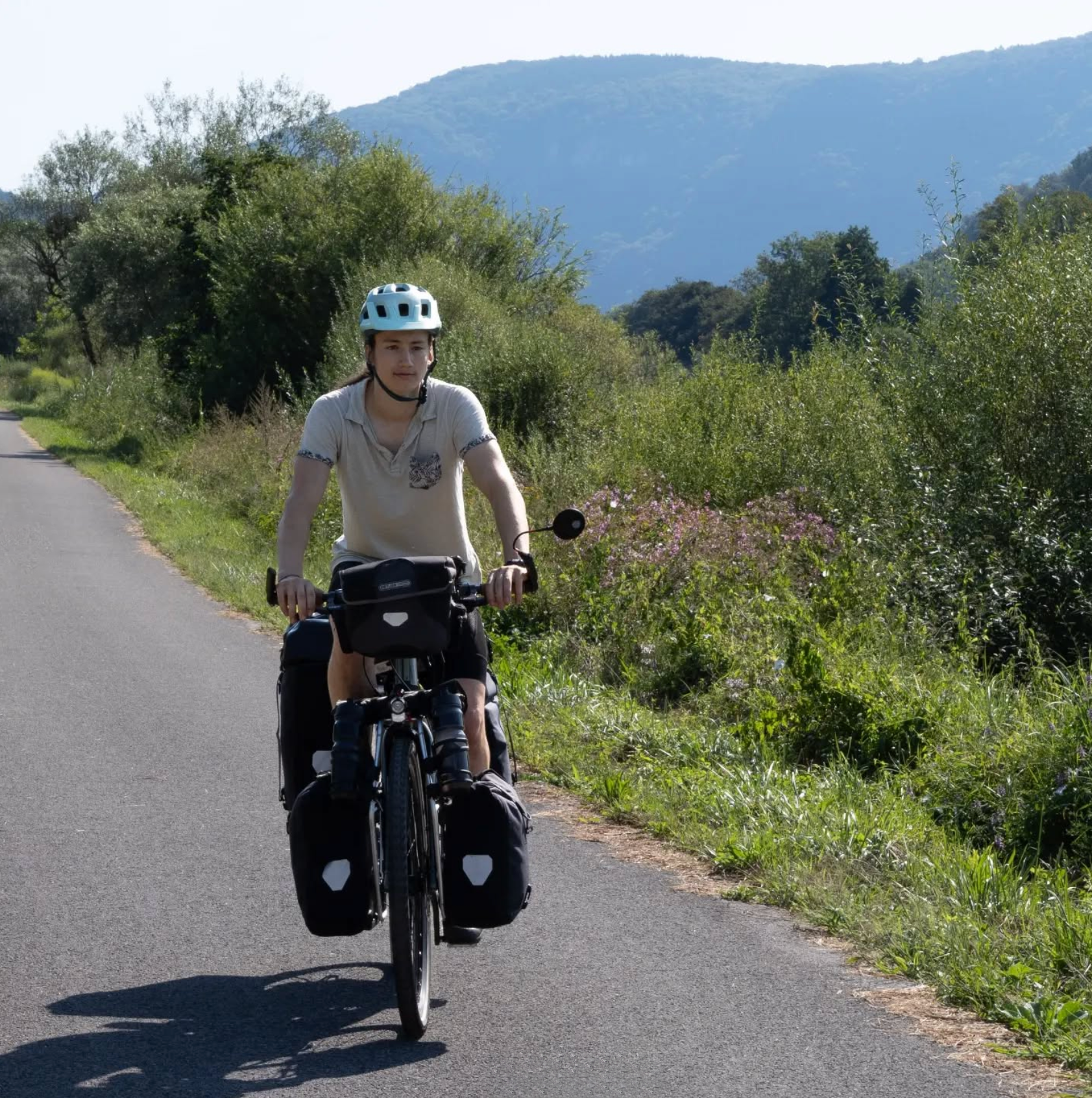 لنارت مونترلوس، شهروند آلمانی‌ـ‌فرانسوی بازداشت‌شده در ایران به فرانسه بازگشت