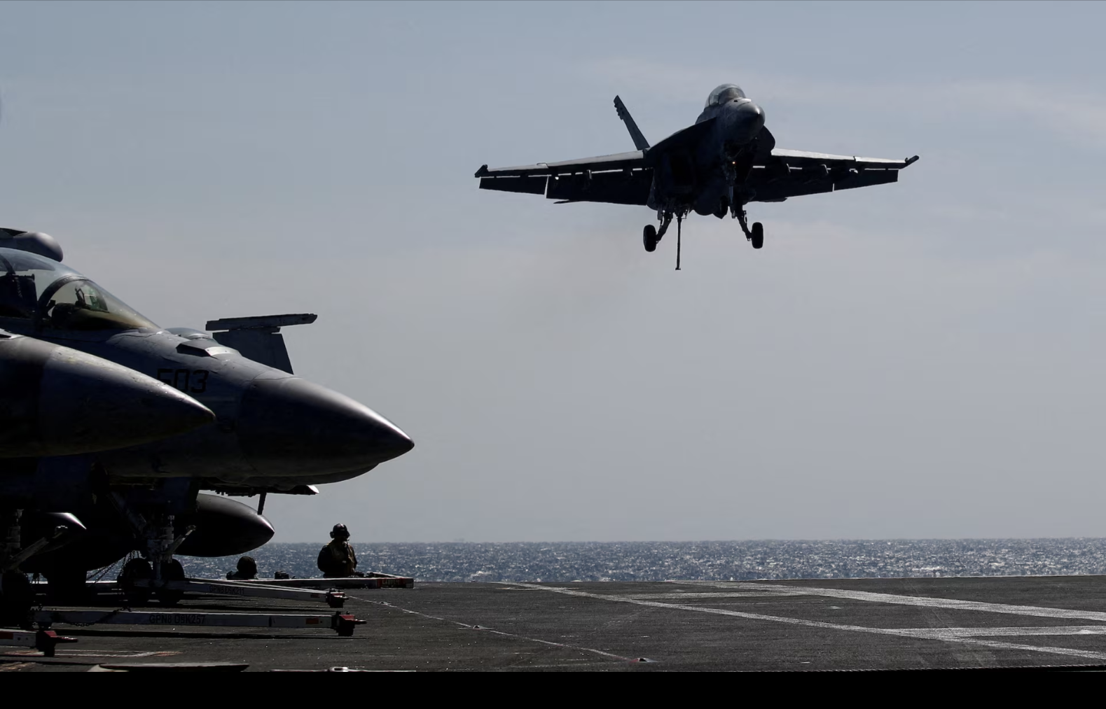 رویترز: پنتاگون پروژه جنگنده نسل بعدی نیروی دریایی آمریکا را نهایی کرد