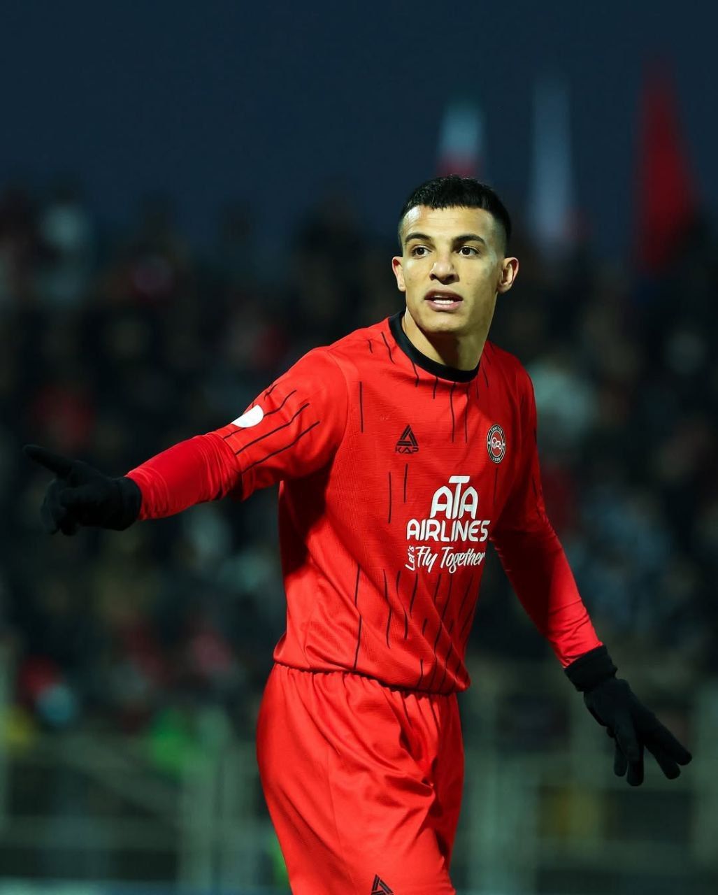 اعتراض تراکتور به داوری لیگ؛ چرا VAR به بقیه تیم‌ها کمک می‌کند، برای تراکتور خاموش می‌شود؟