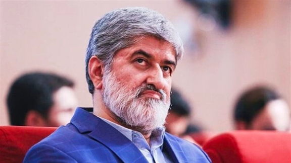 علی مطهری: جوانان اگر بدانند چه زحمتی برای انقلاب کشیده شده، آن را رها نمیکنند