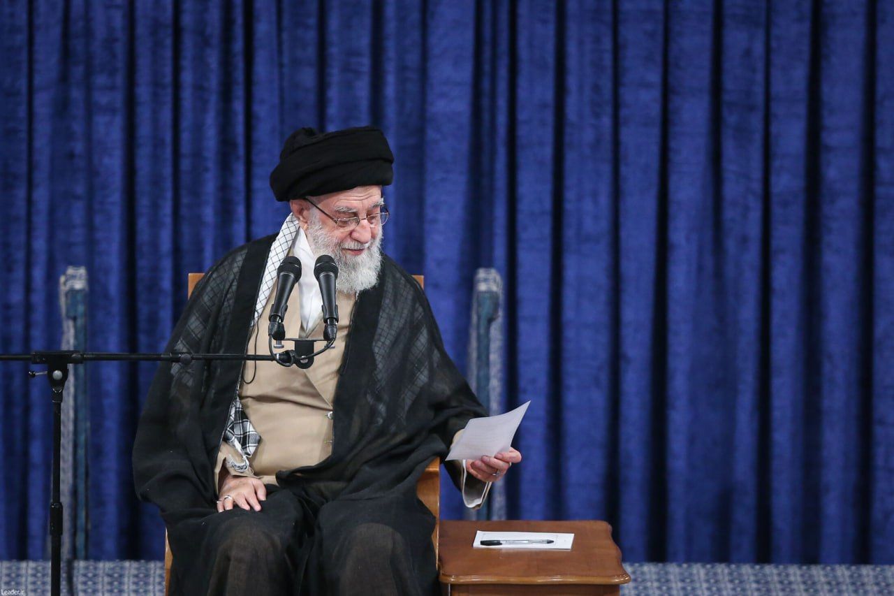 خامنه‌ای: حوادثی مانند انفجار بندر رجایی پیش می‌آید و جبران می‌شود