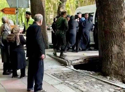 بازداشت خشن زنان؛ دادستانی برای «اجرای صحیح طرح گشت نور» دستورالعمل ابلاغ می‌کند