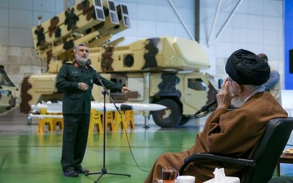 روزنامه وابسته به سازمان تبلیغات اسلامی نوشت درخواست برای سلاح اتمی در ایران افزایش یافته