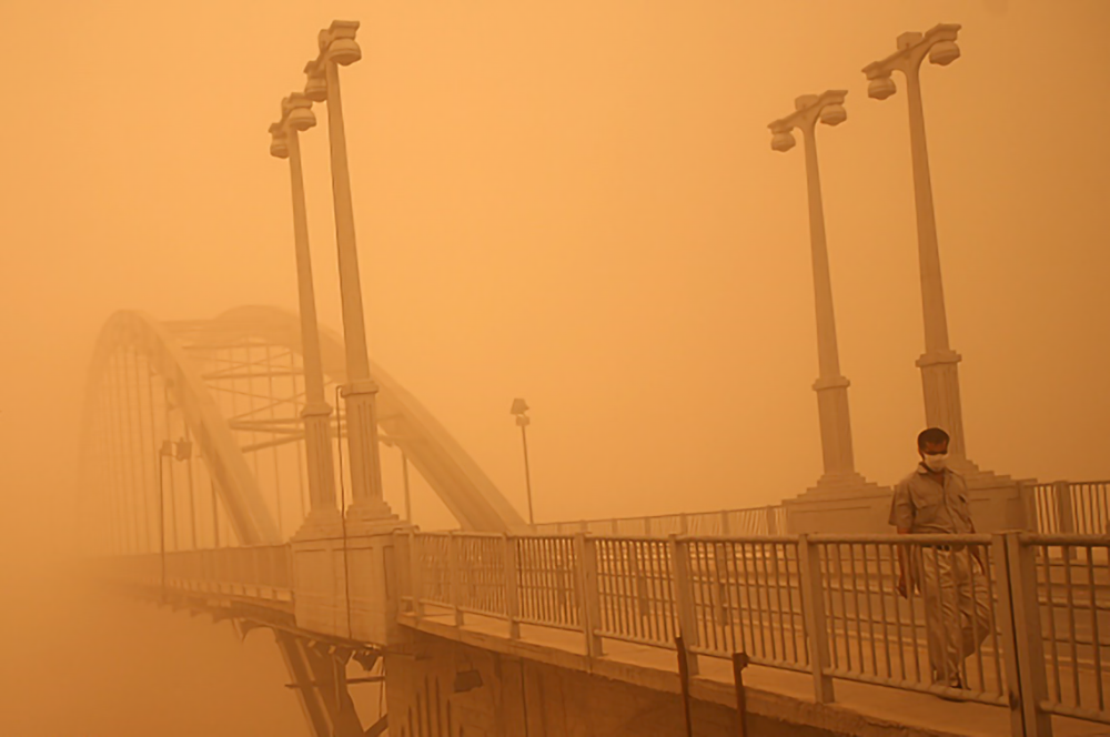 نقل 434 شخصًا إلى المستشفى بسبب انتشار الغبار في خوزستان جنوب غربي إيران