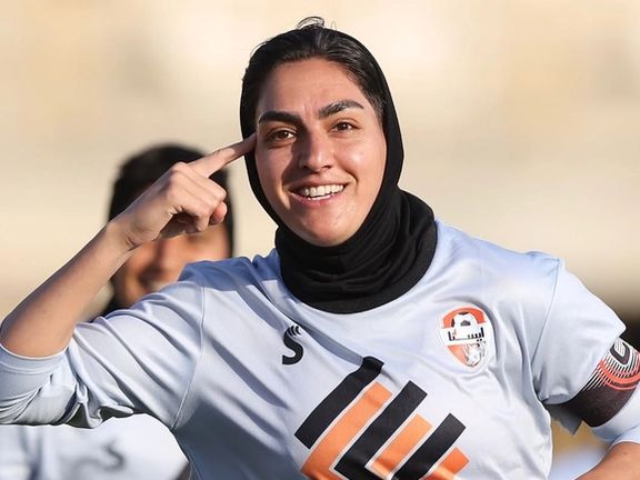 جدایی زهرا قنبری از ایستا، پرسپولیس و خاتون بم به دنبال جذب کاپیتان تیم ملی