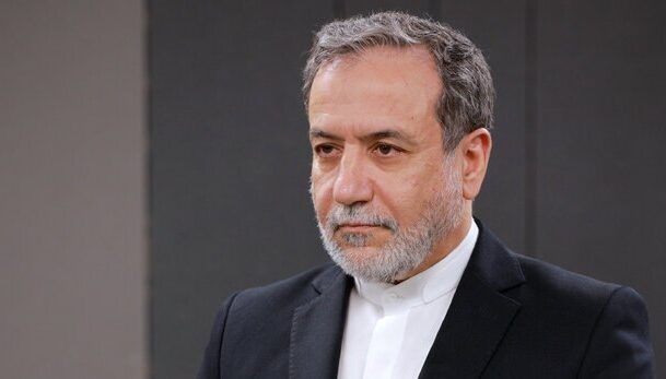 وزير الخارجية الإيراني: نؤيد الحفاظ على وحدة الأراضي السورية وعدم التدخل بشؤونها الداخلية