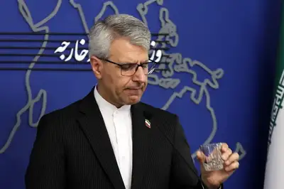 الحرس الثوري يمنع مرور 6 سفن عبر مضيق هرمز.. وإيران تؤكد: لا مفاوضات من أي نوع مع أميركا