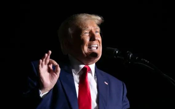 ترامب: سقوط الأسد سببه ضعف روسيا وإيران