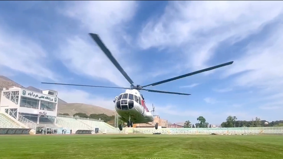 خشککردن چمن با بالگرد امداد؛ فرمانده نظامی برکنار نشد، ۲ مدیر هلالاحمر لرستان عزل شدند