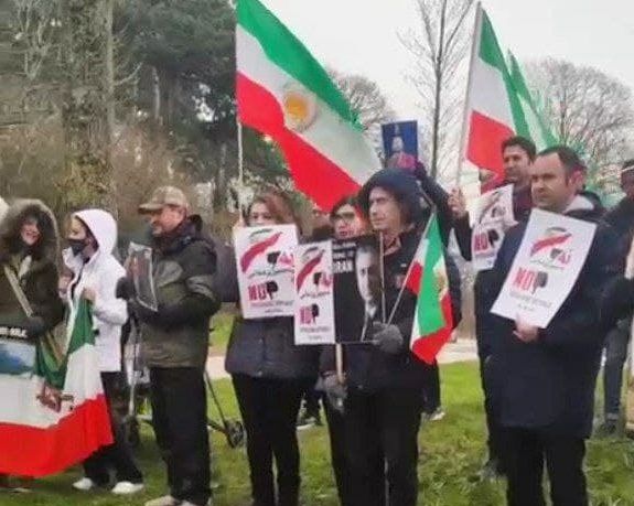 تجمع حمایت از اعتراضات مردم ایران در اسلو و فرانکفورت در سالگرد انقلاب ۵۷