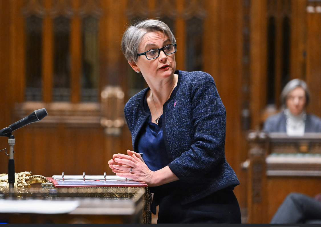 وزیر کشور بریتانیا: تهدیدات رو به افزایش جمهوری اسلامی در خاک بریتانیا را تحمل نخواهیم کرد