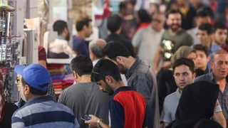 «تو که با مردم ایران در تماسی، واقعا وضعیت ایران چطور است؟»