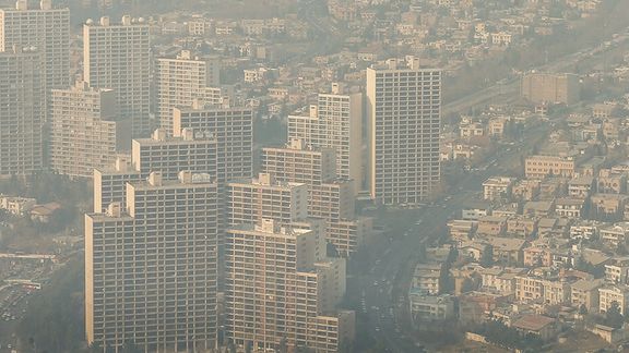 الأرصاد الجوية: هواء طهران سيظل ملوثًا وغير صحي بسبب قلة الرياح