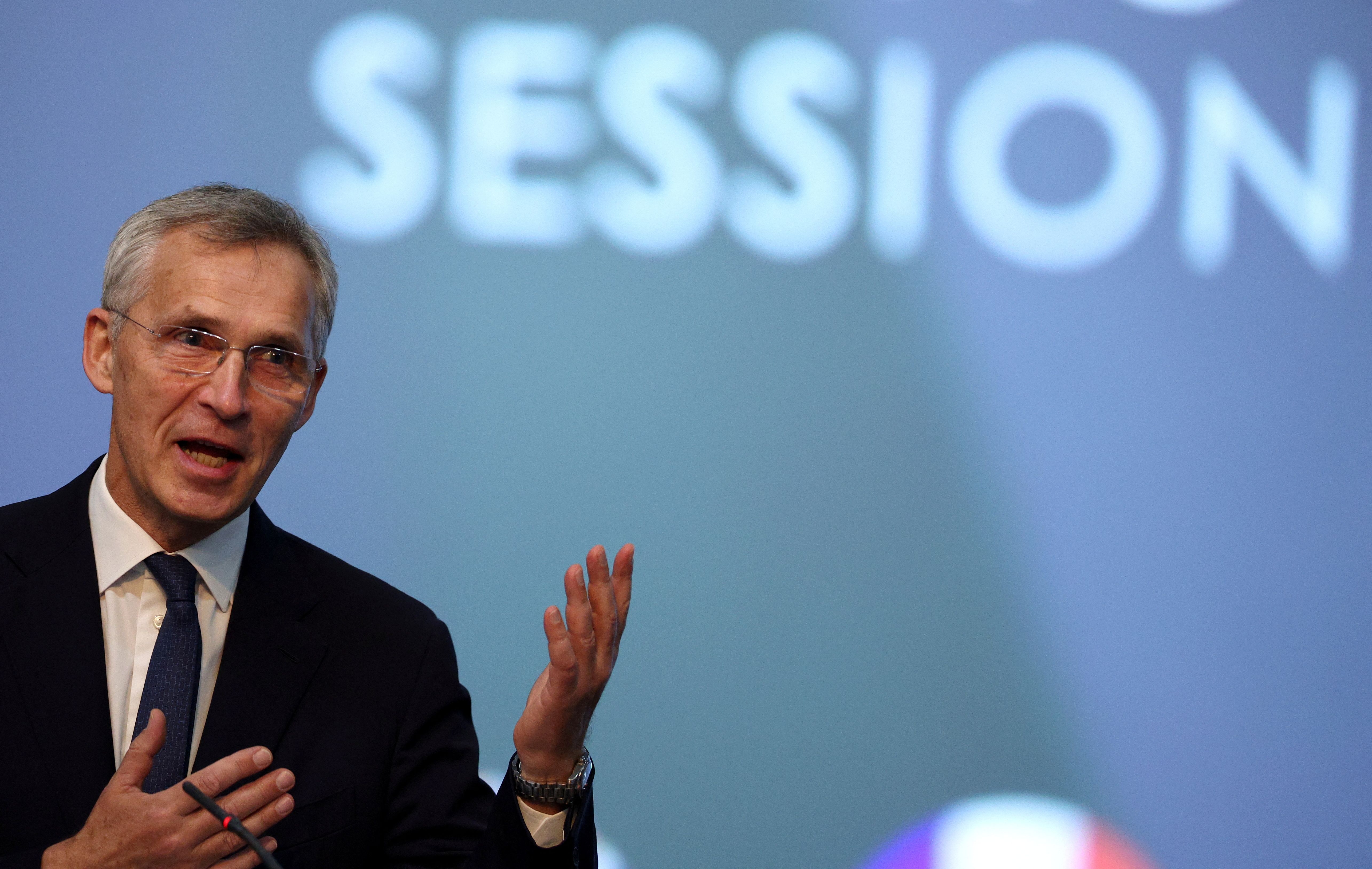 ناتو: زمان اجازه به اوکراین برای حمله به روسیه با تسلیحات غربی فرا رسیده