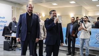 Which Presidential Candidate Has the Backing of Raisi’s Cabinet?