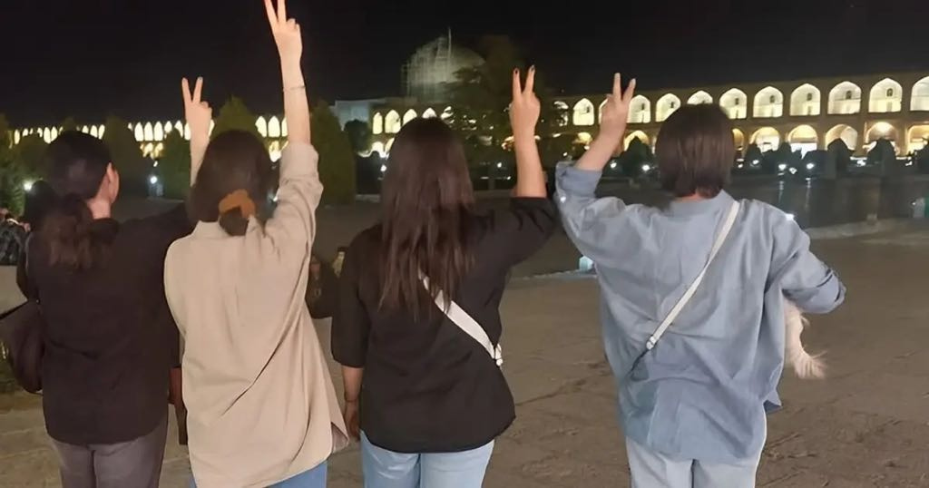 في ذكرى الانتفاضة.. الأمن الإيراني يعتقل العشرات من المواطنين والفنانين المطالبين بالعدالة