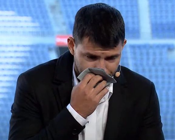 وداع سرخیو آگوئرو با چشمانی اشکبار از دنیای فوتبال