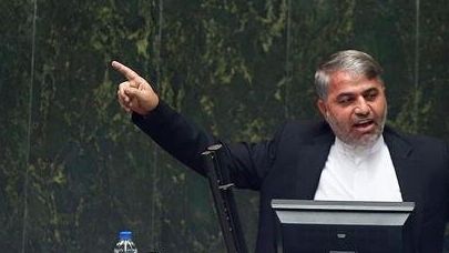 نماینده سروستان: پراید آهن قراضه کیلویی چند با مردم حساب میشود