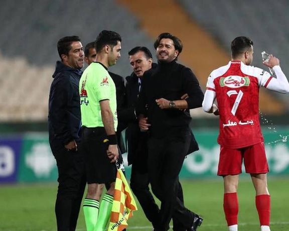 «امتیازات ما را هم برگردانید»؛واکنش سرمربی شمسآذر به بازگشت امتیازات سپاهان و پرسپولیس