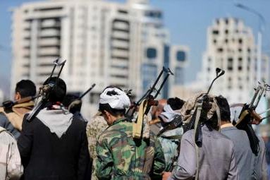 سایت آمریکایی: حوثیها با هجوم به سفارت آمریکا در یمن گروگانگیری کرده و تجهیزات بردهاند