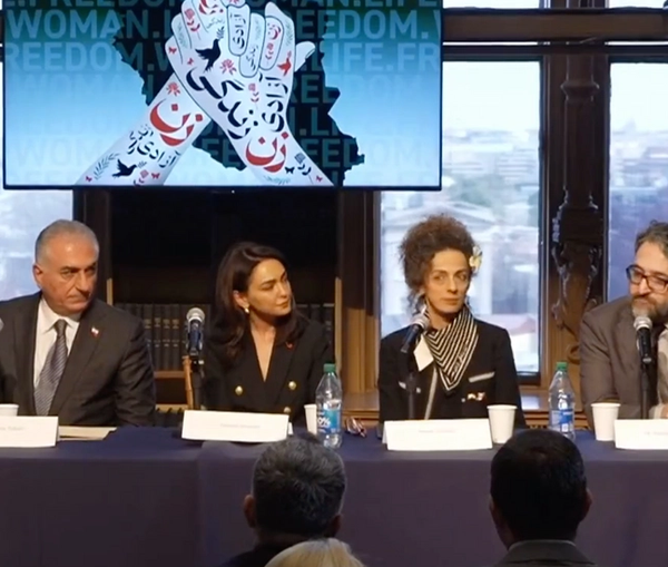 شخصيات بارزة معارضة للنظام تعلن عن صياغة ميثاق للتضامن وحرية إيران