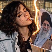 شاهزاده رضا پهلوی: آنچه در ایران جریان دارد یک انقلاب تمامعیار است، نه اعتراض