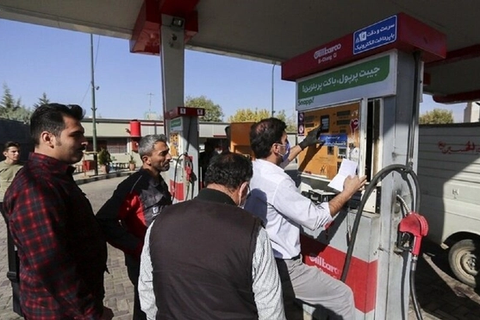 شهروندان درباره بنزین ۱۰ هزار تومانی: قیمت همهچیز بالا میرود