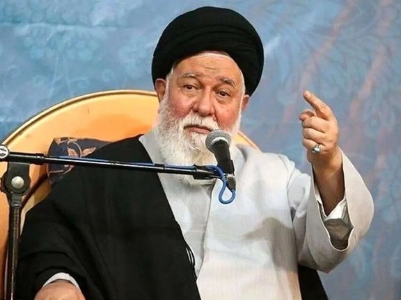 امام جمعه مشهد: مسئله استقلال مالی زن برای تبدیل آنان به کارگر و باربر است