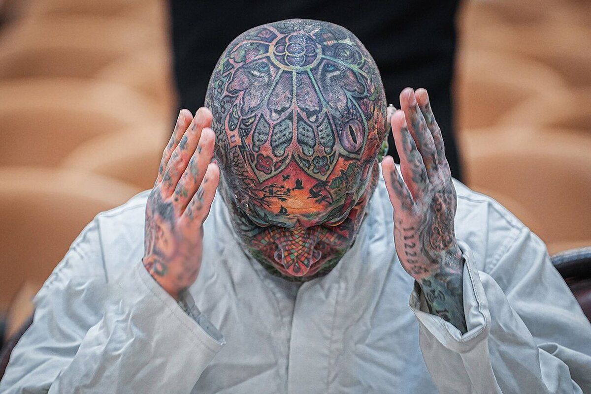 وکلای امیر تتلو در نامه‌ای به مراجع تقلید، خواستار «گره‌گشایی» در پرونده او شدند