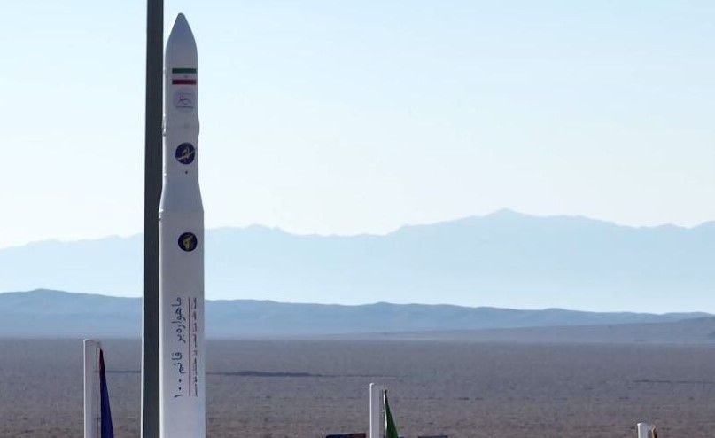 "الترويكا الأوروبية" تدين استخدام إيران حاملة الأقمار الصناعية وطهران ترد