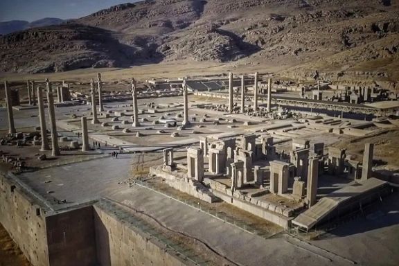 فرونشست زمین تختجمشید را در خطر فروپاشی قرار داده است