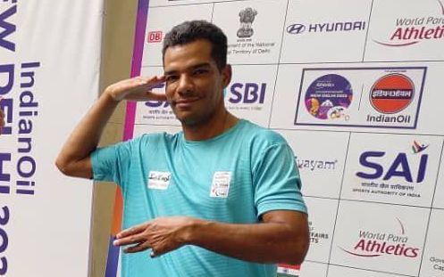 سعید افروز رکورد جهان را شکست و قهرمان پرتاب نیزه در پارادوومیدانی شد