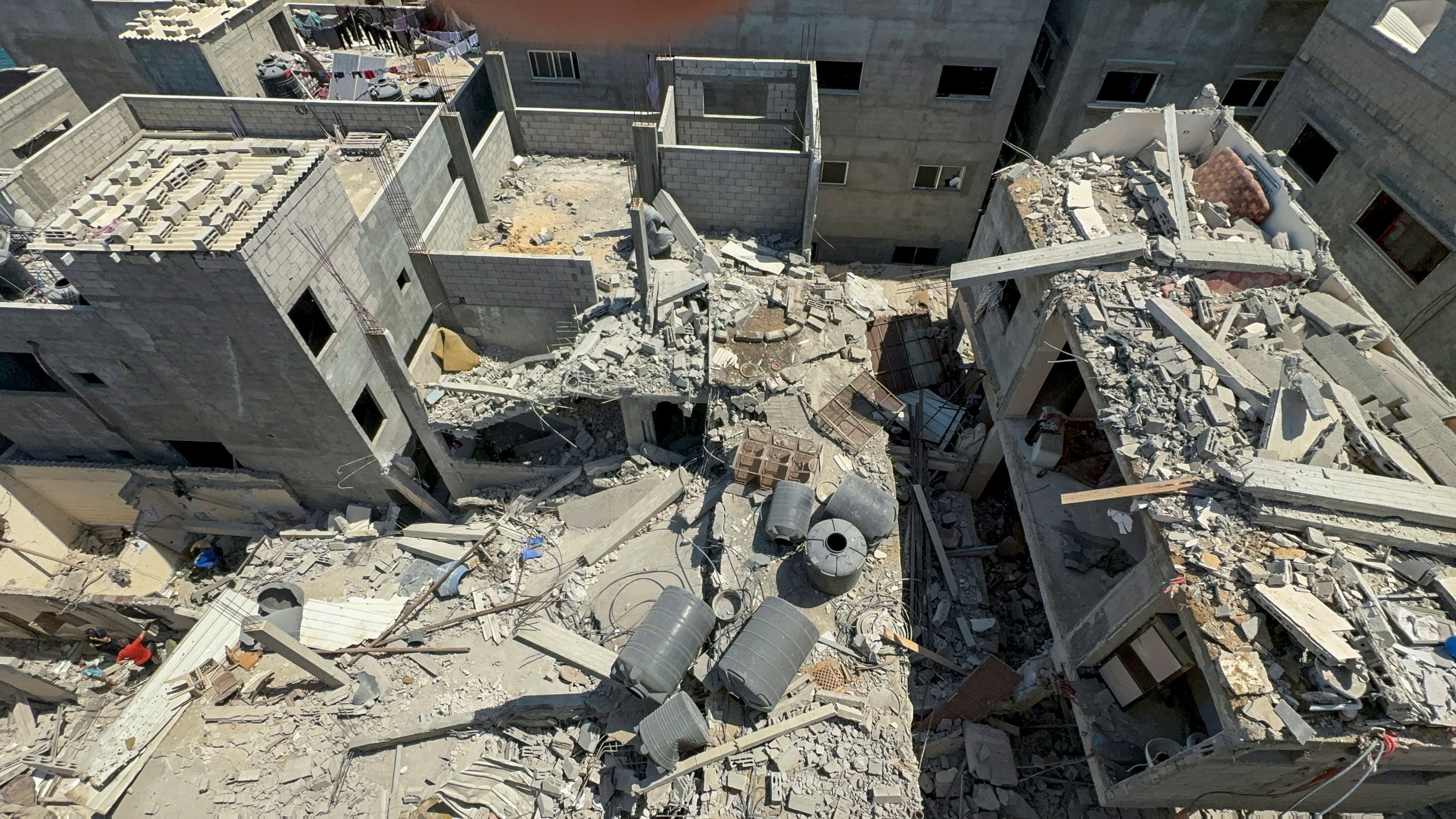 ۱۰ تن از بستگان اسماعیل هنیه از جمله خواهرش کشته شدند