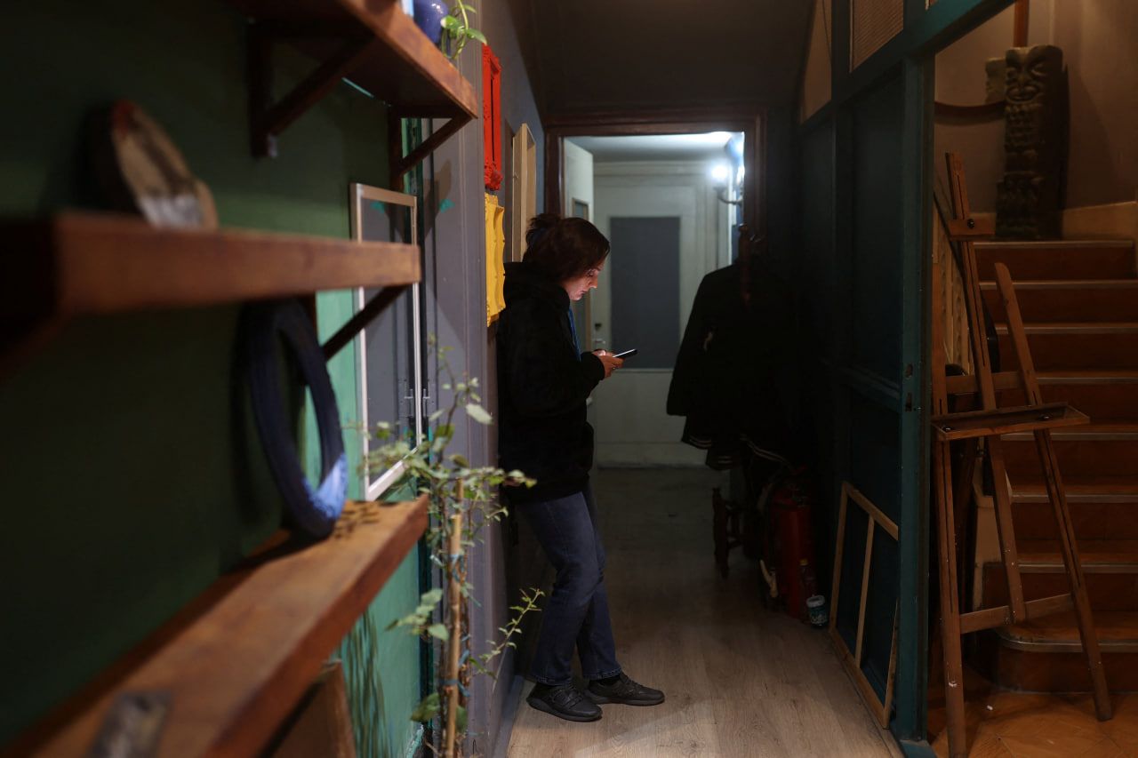 Iran online sales fall 80% during internet shutdown, union head says