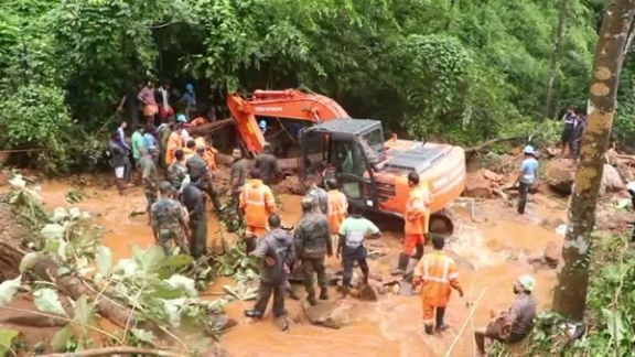 نشست زمین و سیل در منطقه کرالا در جنوب غرب هند دستکم ۲۵ کشته بر جای گذاشت
