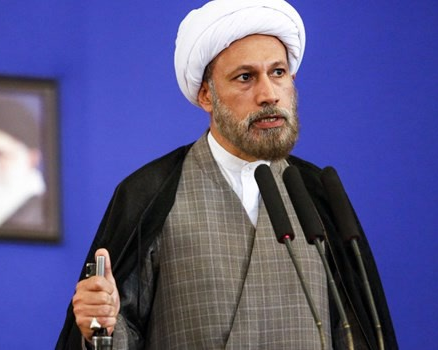 امام جمعه شیراز: امام زمان جلوی حمله هرکسی به ما را میگیرد