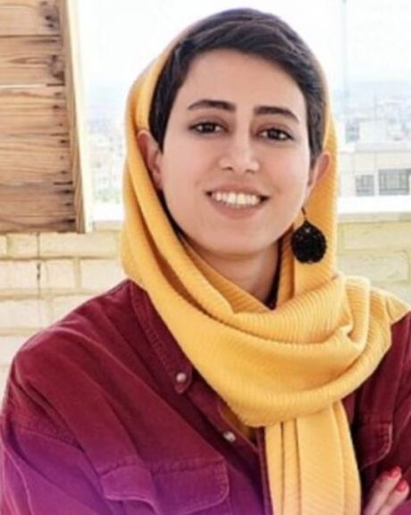 Iranian Online Shop Manager Arrested Over Hijab Posts
